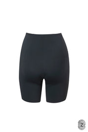 מכנסי מחטב קצרים בשילוב הדבקות, לא מדובר בבד מנדף זיעה אלא במחטב ללבישה מתחת לבגדים וכו׳. בגוון שחור מסדרת touch