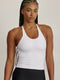 FABRIC: 4 WAY STRETCH FABRIC.גופייה מבד 4 כיוונים המתקדם, אשר מאופיין באלסטיות ניכרת לאורך כל ארבעת הצירים הראשיים, הבגד עוקב בצורה מושלמת אחר תנועות הגוף ומבטיח חופש פעולה מירבי.גזרה קלאסית, מעט ארוכה.הגופייה בשילוב שכבה פנימית מבד מרושת.הגופייה בשילוב של ריפוד נשלף. רצועות בגב אשר יוצרות X.לוגו Z בגב הפריט.גוון לבן.