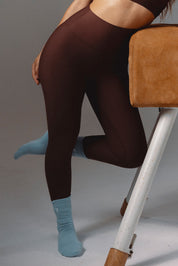 טייץ 4 כיוונים בגזרה גבוהה בגוון חום שוקולד