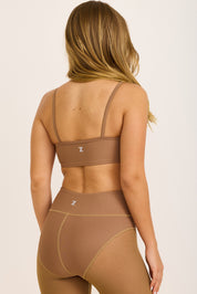 קולקציית אדל - טופ בשילוב רשת, מבד 4 כיוונים בגוון מוקה, תמונה אחורית