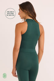 טופ גופייה ארוך בשילוב שכבה פנימית בגוון ירוק, בד מחטב מאוד ולכן מומלץ לקחת מידה אחת יותר.