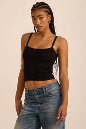 גופיית בייסיק בטקסטורת ריב (פסים דקים) בגוון שחור