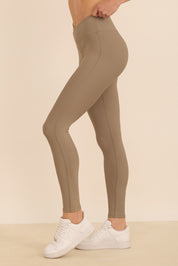 טייץ מבד 4 כיוונים, ארוך עם סיומת הדוקה, חגורת וי, בגוון אבן