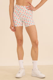 קולקציה בעיצובה של אדל בספלוב - שורט קצר מבד 4 כיוונים בהדפס פרחוני.