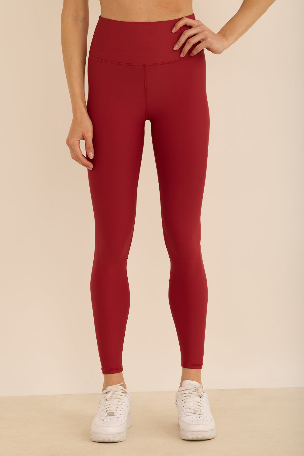 טייץ מבד 4 כיוונים בגוון בורדו