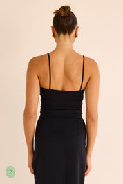 גופיה מבד סקובה בגוון שחור בשילוב שכבה פנימית וכפתיות דקות - תמונה אחורית