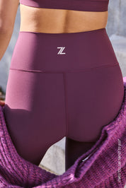 טייץ מסדרת 4 כיוונים בגזרה גבוהה, ארוך בגוון סגול