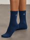 Z SOCKSזוג גרביים בגוון כחול נייבי.לוגו Z בגוון לבן.מידה: ONE SIZEהגוון לא תואם באופן מלא לפריטי הספורט בגלל שוני הבד. 