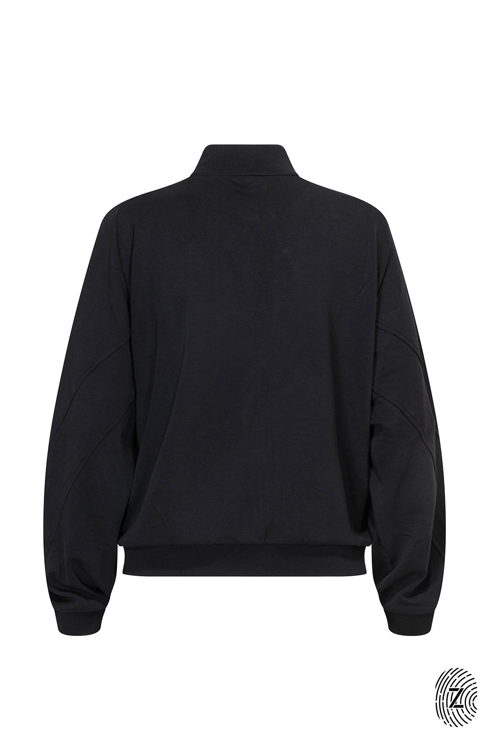 The TOUCH club.ג'קט רוכסן מלא מבד סקובה. הכירי את הג'קט המושלם למראה ספורטיבי ומעודכן. עשוי מבד סקובה איכותי ואלסטי, תחושת נוחות שאין לה תחליף. הג'קט הוא רוכסן מלא, אידיאלי לשימוש ביום-יום, הג׳קט בשילוב כיסים צדדים.מאפיינים:עשוי מבד סקובה איכותי ומפנק (לא מנדף זיעה). רוכסן מלא ובשילוב כיסים צדדים פרונטליים.מתאים לשימוש יומיומי.לוגו  TOUCH עם טביעת האצבע.סיומת פסי ריב בצווארון ובסיומת הג׳קט.שילוב של פסים בשרוולי הג׳קט.גוון שחור.