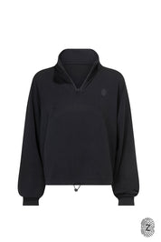 ג'קט חצי רוכסן מבד סקובה. הכירי את הג'קט המושלם למראה ספורטיבי ומעודכן. עשוי מבד סקובה איכותי ואלסטי, תחושת נוחות שאין לה תחליף. הג'קט בעל עיצוב חצי רוכסן, אידיאלי לשימוש ביום-יום.מאפיינים:עשוי מבד סקובה איכותי ומפנק.חצי רוכסן למראה ייחודי ונוח.מתאים לשימוש יומיומי או ספורטיבי.לוגו THE TOUCH CLUB לרוחב הפריט, עם טביעת האצבע.שרוך בחזית הג׳קט -  לצורך הצרת הג׳קט.גוון שחור.