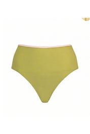 Swim-Club by Sapir Avisror's Touchתחתון בגד ים קלאסי.תחתון גבוה, מכסה.הגזרה המכסה ביותר בקולקציה.לוגו טביעת אצבע בגב הפריט.הוראות כביסה - יש לכבס בכביסה ידנית בלבד.גוון ירוק עם קונטרסט ורוד.כל חלק נמכר בנפרד.לתשומת לבך - אין להסיר את מדבקת ההייגינה, במידה ותוסר לא ניתן יהיה לבצע החלפות/החזרות. 