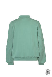 The TOUCH club.ג'קט רוכסן מלא מבד סקובה. הכירי את הג'קט המושלם למראה ספורטיבי ומעודכן. עשוי מבד סקובה איכותי ואלסטי, תחושת נוחות שאין לה תחליף. הג'קט הוא רוכסן מלא, אידיאלי לשימוש ביום-יום, הג׳קט בשילוב כיסים צדדים.מאפיינים:עשוי מבד סקובה איכותי ומפנק (לא מנדף זיעה). רוכסן מלא ובשילוב כיסים צדדים פרונטליים.מתאים לשימוש יומיומי.לוגו  TOUCH עם טביעת האצבע.סיומת פסי ריב בצווארון ובסיומת הג׳קט.גוון ירוק.