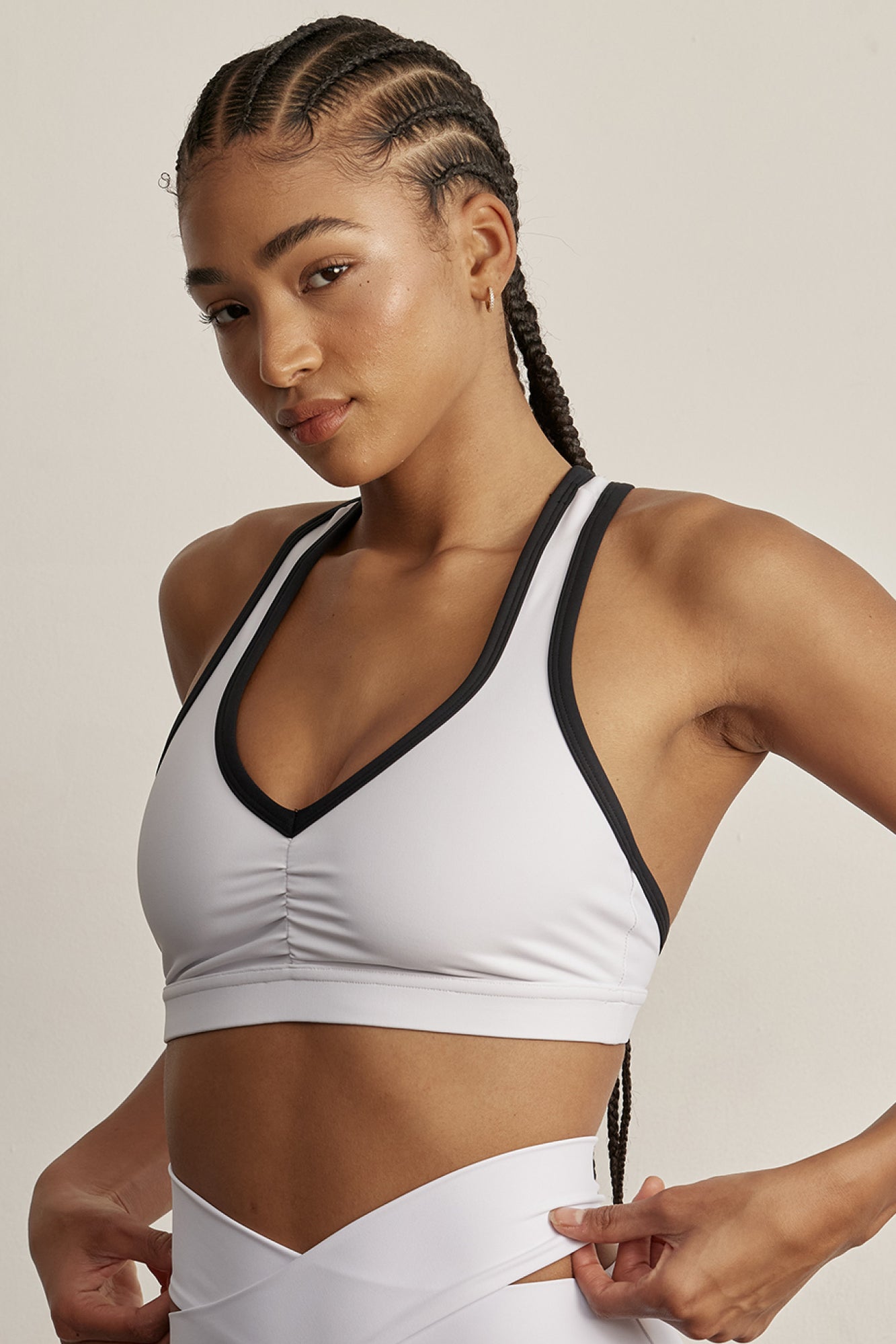 טופ חדש בעיצובה של אדל בספלוב - ביום ראשון 12.4, בשעה 10:00 בבוקר