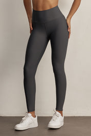 FABRIC: 4 WAY STRETCH FABRIC.הבד המתקדם ביותר שלנו המאופיין באלסטיות ניכרת לאורך כל ארבעת הצירים הראשיים, הבגד עוקב בצורה מושלמת אחר תנועות הגוף ומבטיח חופש פעולה מירבי.גזרה גבוהה מאוד.לוגו Z בחגורת הטייץ בחלק האחורי.גוון אפור כהה.